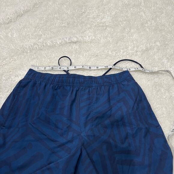 Chubbies Swim Trunks Mens Size Small Lined Blue Navy Strips Summer Beachy Resort - Picture 4 of 6